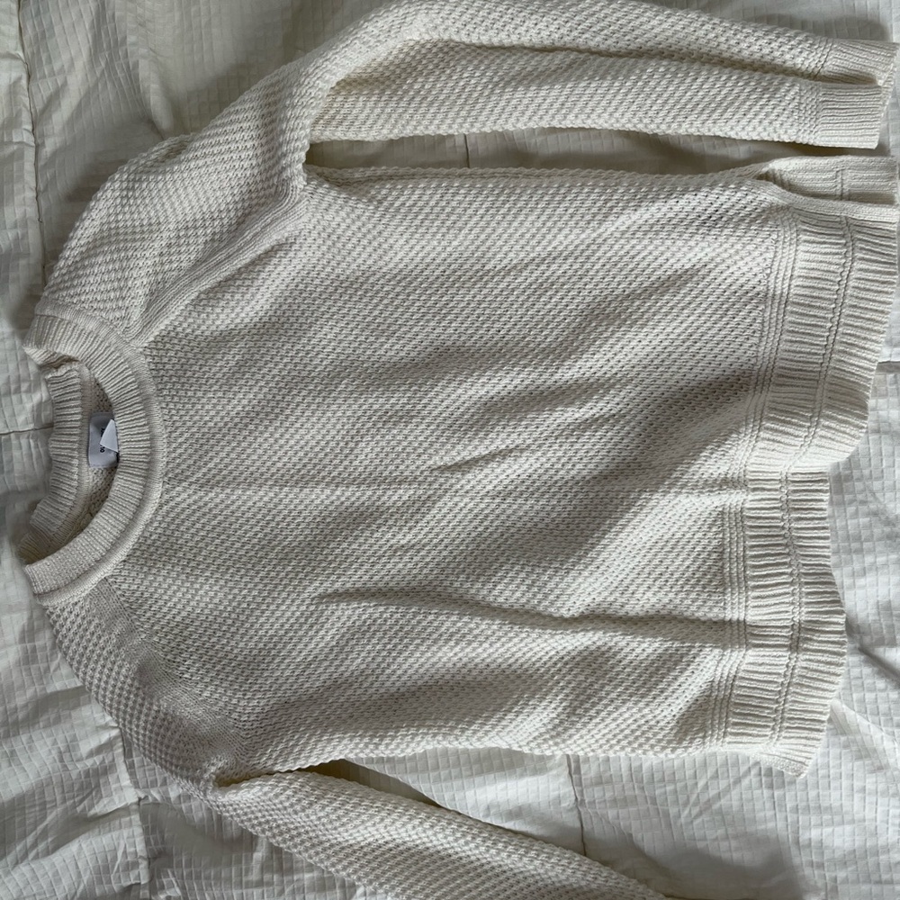 White old navy sweater
